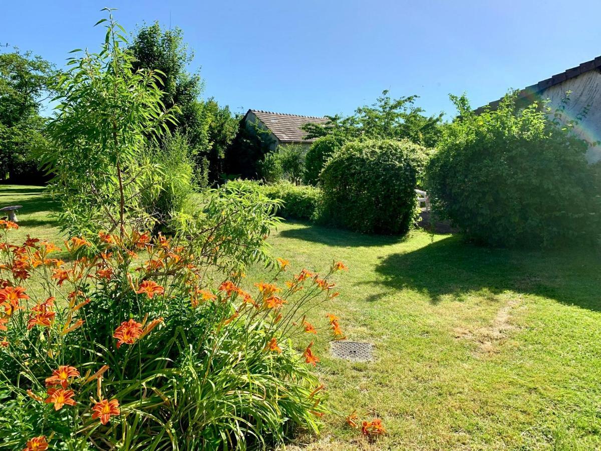 Chez Madame Titus Villa Ormoy-Villers Buitenkant foto